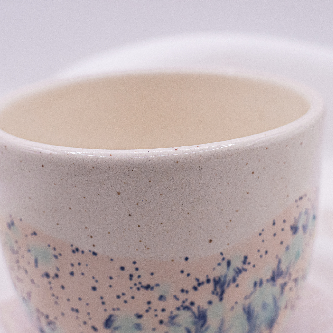 Tasse Sprenkel rosa/beige/hellblau handbemalt - unregelmäßige Punkte Keramikbecher Sprenkel