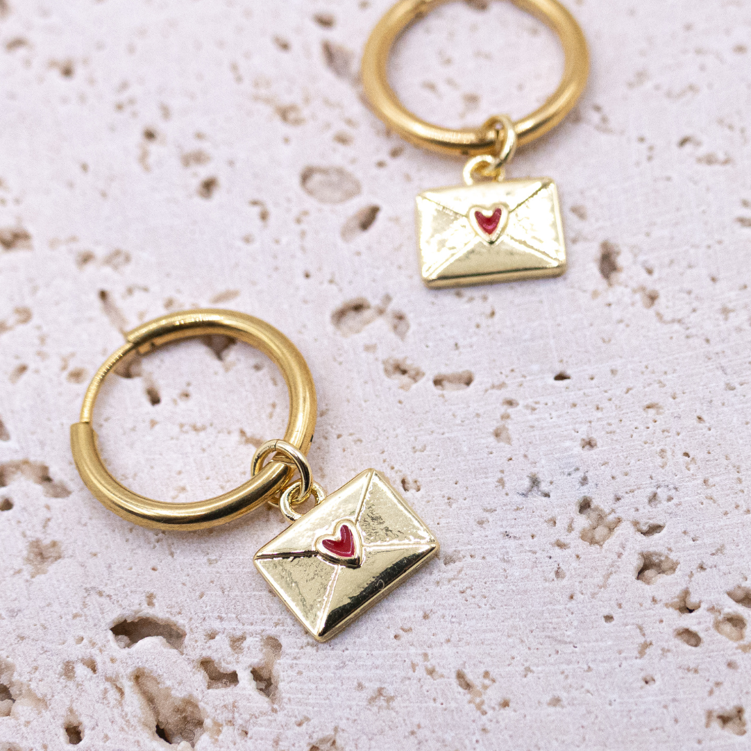 Ohrringe Brief Creolen Liebesbrief - leichte Ohrstecker Briefumschlag Herz golden