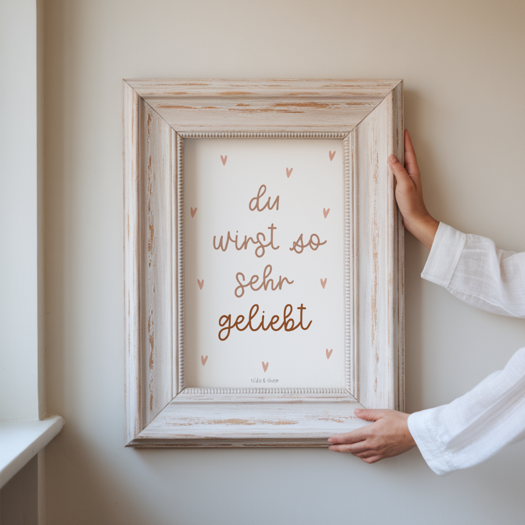 Poster Kinderzimmer "du wirst geliebt" - rosa Babyzimmer Print - Kinderposter Liebe