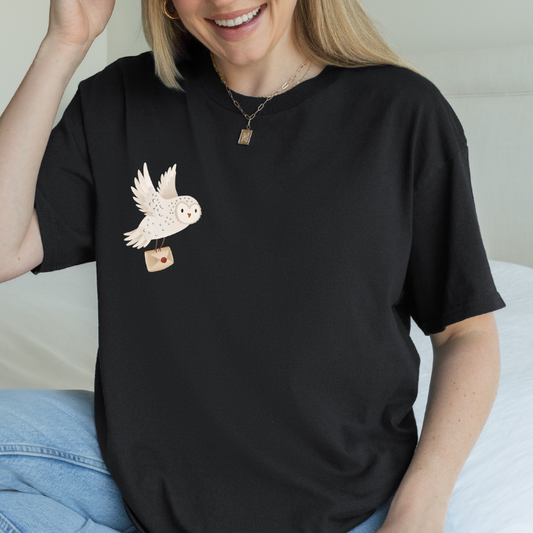 T-Shirt Schneeeule mit Brief BIOBAUMWOLLE Waldtier Eule Shirt - Geschenk Lesen Magie