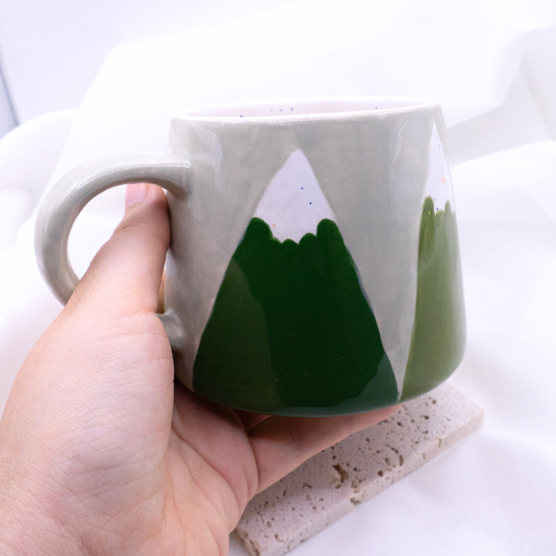 Tasse Berge handbemalt Bergkette - handgemachte Tasse Reisegeschenk