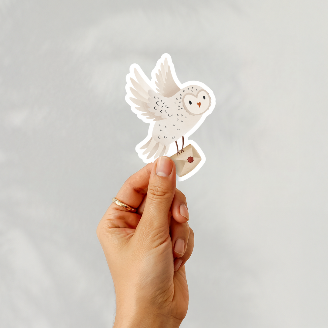 Sticker Eule Vinyl Aufkleber Schneeeule mit Brief - Aufkleber Wasserflasche - Lesen Magie Geschenk Eule wasserdichter Aufkleber Tier