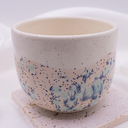 Tasse Sprenkel rosa/beige/hellblau handbemalt - unregelmäßige Punkte Keramikbecher Sprenkel